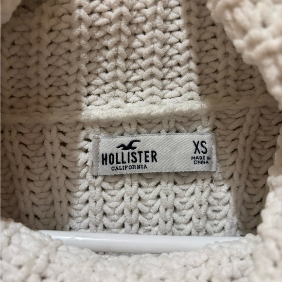 Hollister Cream Knit Sweater - Picture 3 of 3